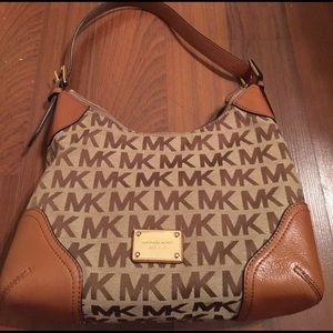 MIchael Kors purse