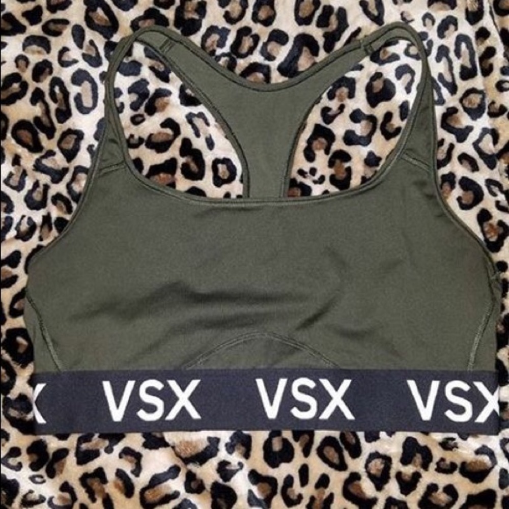 3 Victoria's Secret bras