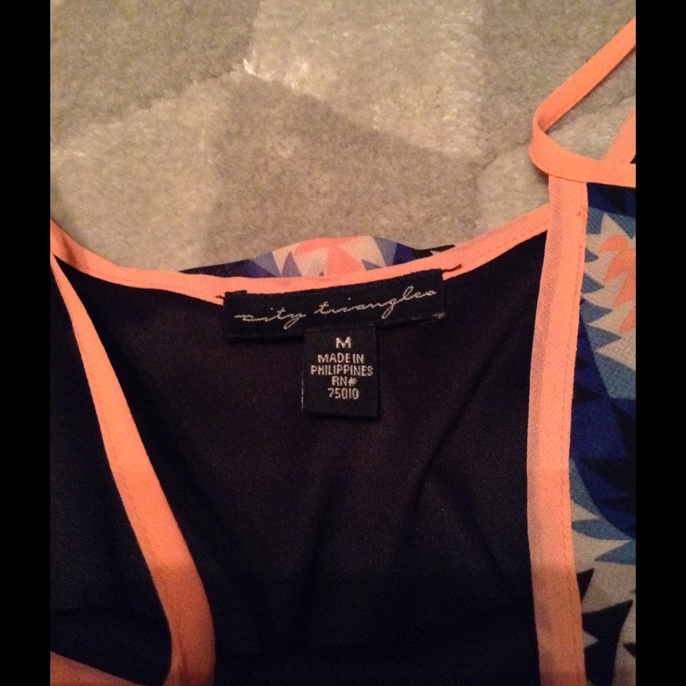 Dress. - Picture 3 of 3