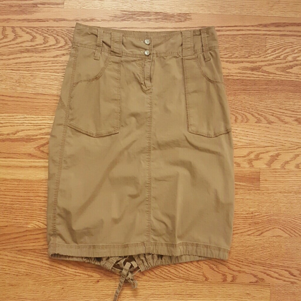 Lole Tan skirt sz 4
