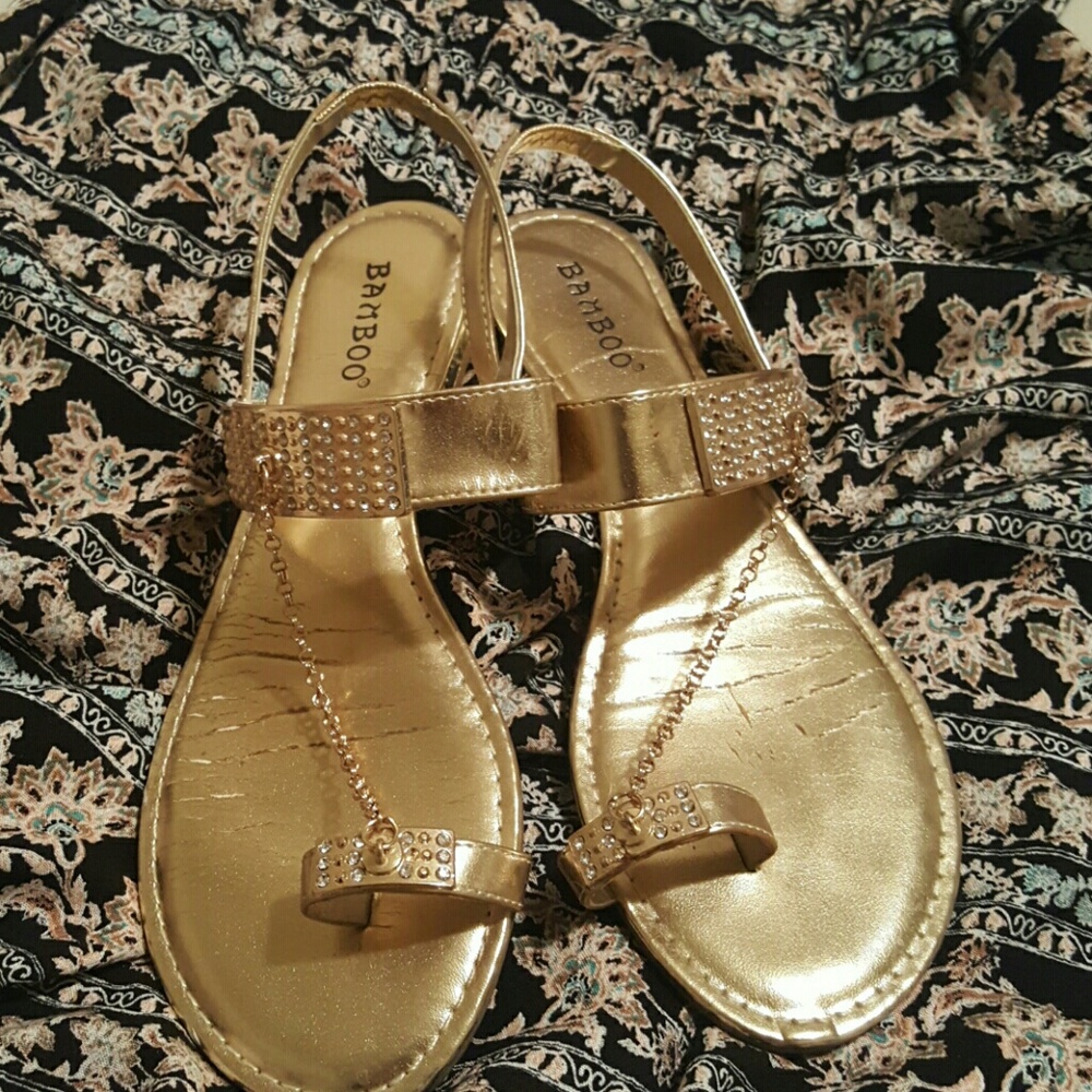 Bamboo sparkly gold flat sandals