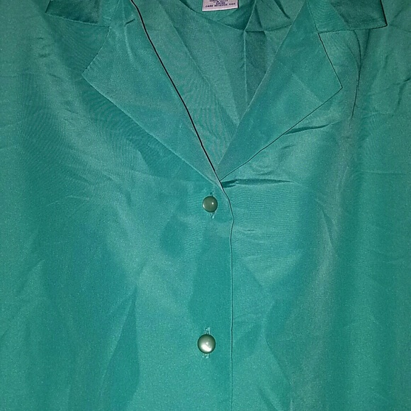 SEA FOAM GREEN LONG SLEEVE COLLARD BUTTON DOWN - Picture 3 of 4