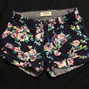 Cute shorts!!