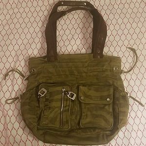 Tyler Rodan Camo Bag