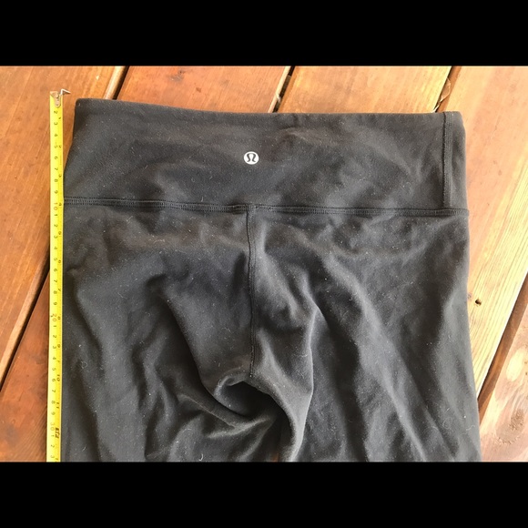 Lululemon Wonder Under Crop pants - SZ 8 - Picture 2 of 7