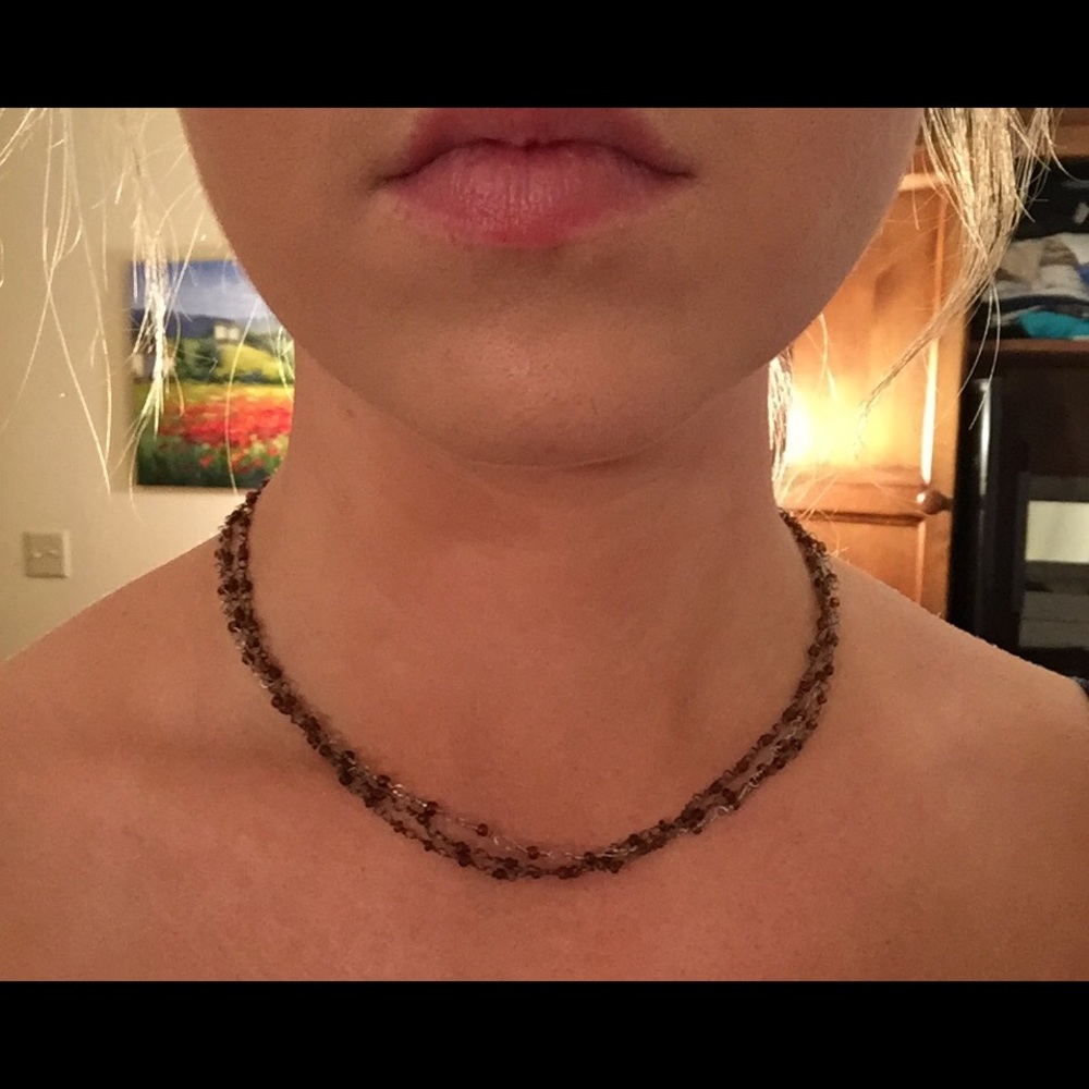 Adjustable choker necklace