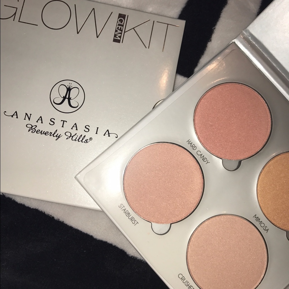 anastasia "gleam" glow kit