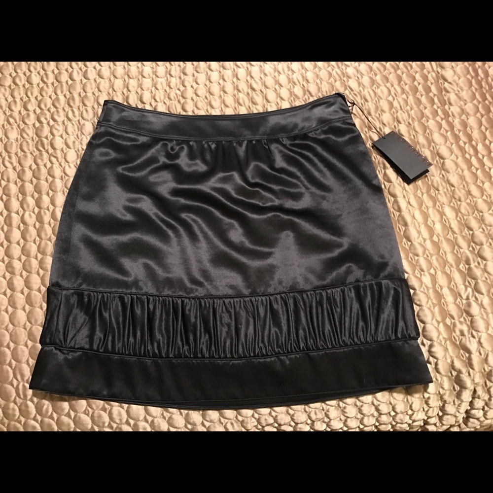 🅢🅐🅛🅔 Burberry Skirt - Picture 4 of 7
