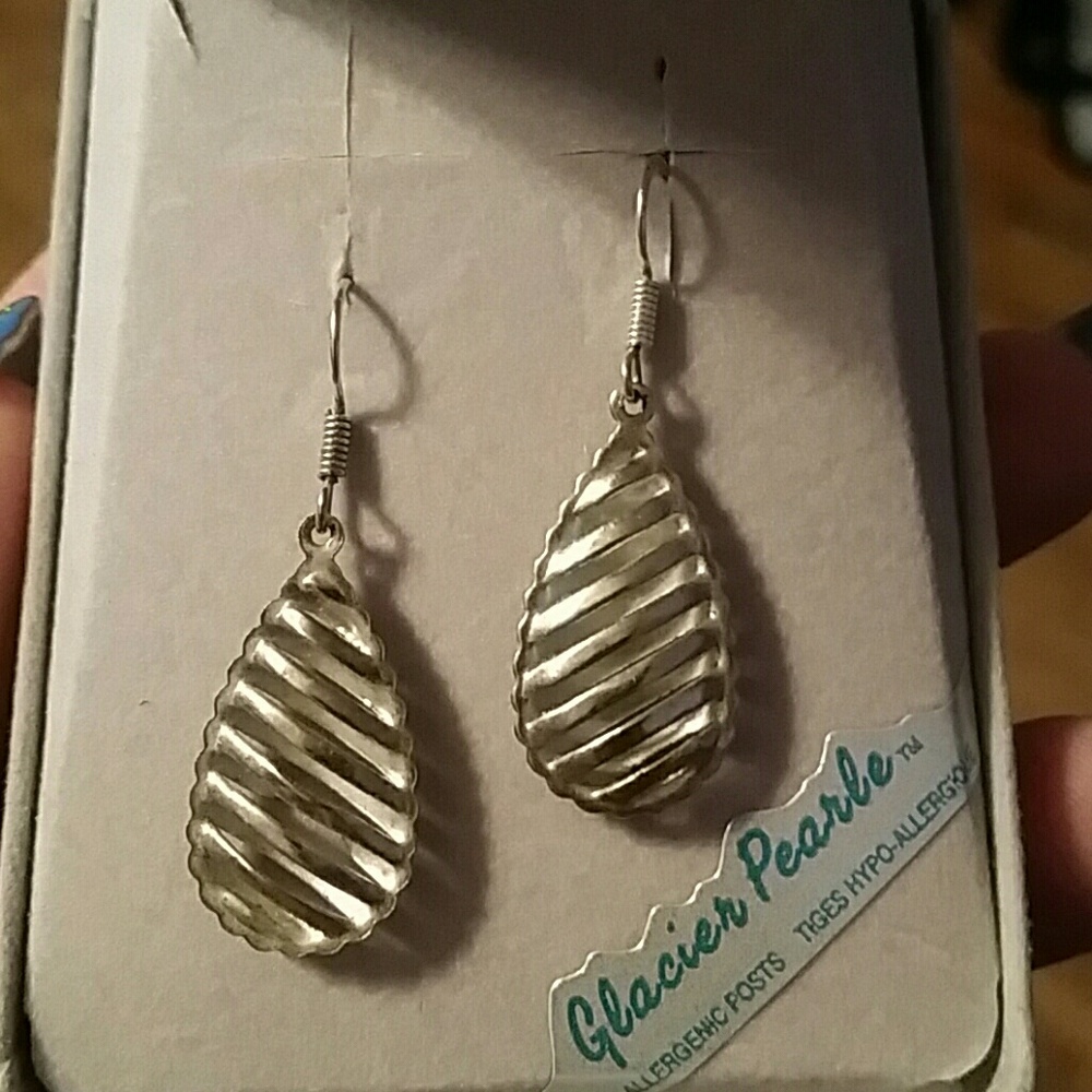 Silver teardrop earrings