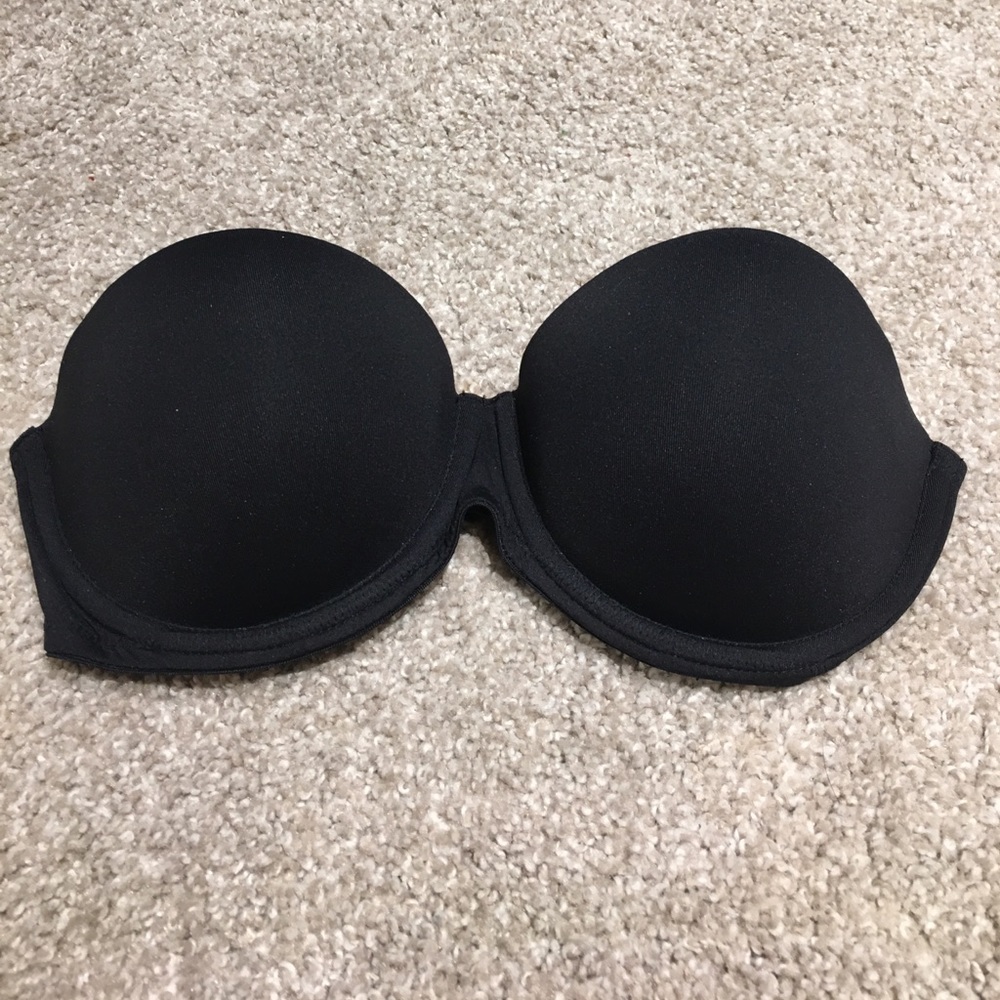Strapless black bra