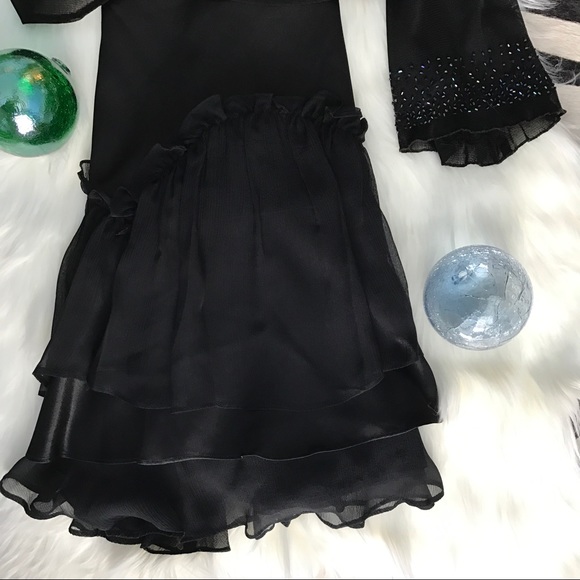 🅢🅐🅛🅔 MaxMara Black flirty skirt
