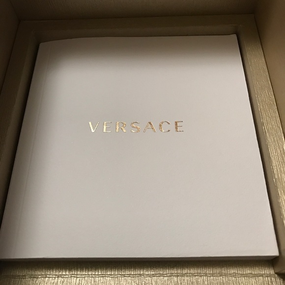 Watch, Men's Swiss V-race GMT Gold ion plated - Picture 4 of 7