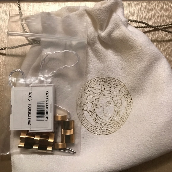 Watch, Men's Swiss V-race GMT Gold ion plated - Picture 7 of 7