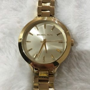 Brand NWT MK Slim Runway Dial