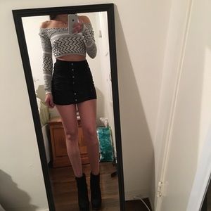 Long sleeve crop top