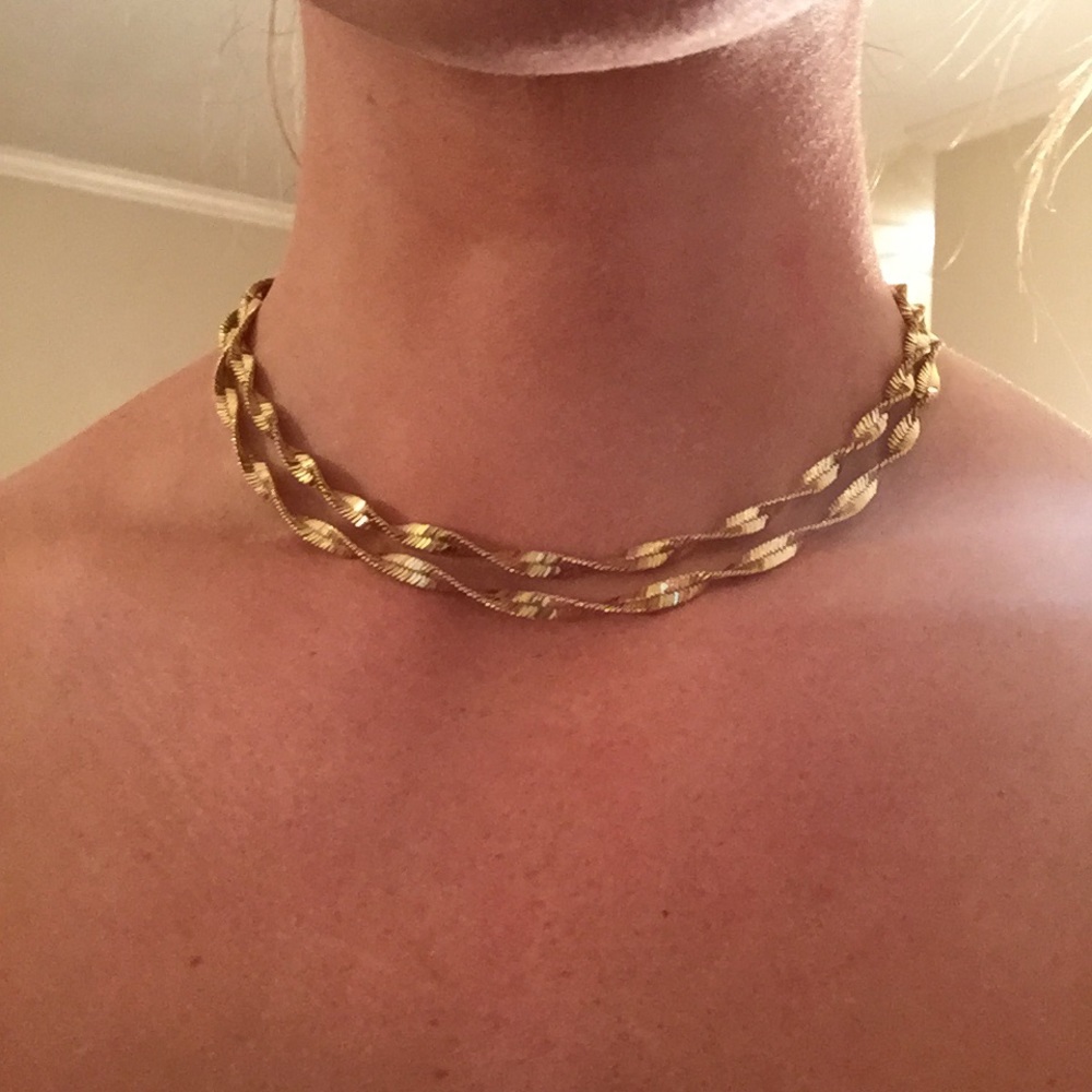 Gold chain/ choker