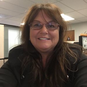 Meet your Posher, Leslie