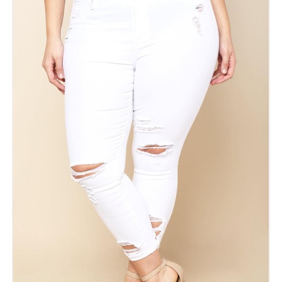 💕NEW PLUS (1-> 18 LEFT) white ankle skinny jeans - Picture 2 of 7