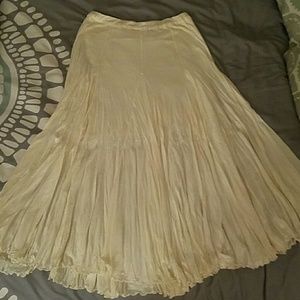 Ruffled Maxi skirt