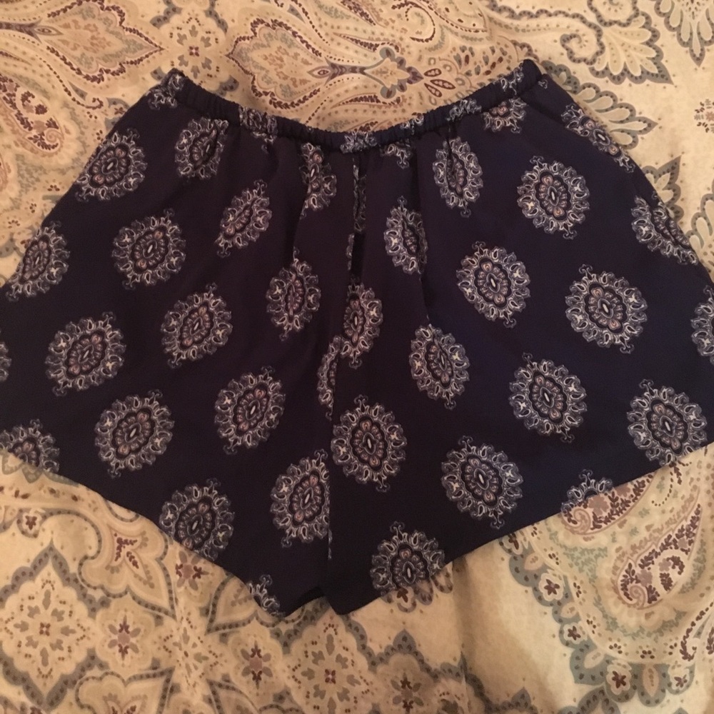 patterned flowy shorts! CLOSET CLOSE OUT