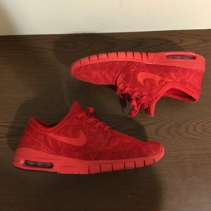 Nike SB Stefan Janoski Max Triple Reds