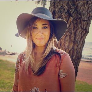 Meet Your Posher, Chloe