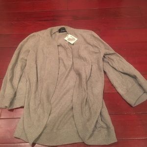 threads by Saks, Italian merino grey sweater