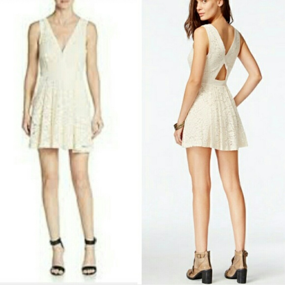 Free People Dresses & Skirts - NWOT Free People Lovely In Love Lace Mini Dress
