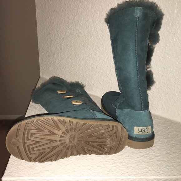bailey button uggs curling bailey button uggs curling