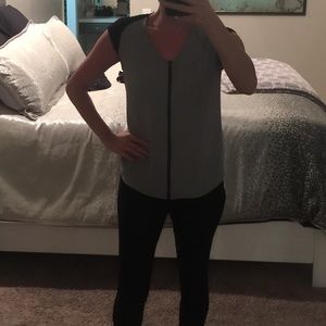 Ro & De Blouse - front zipper. Only worn once.