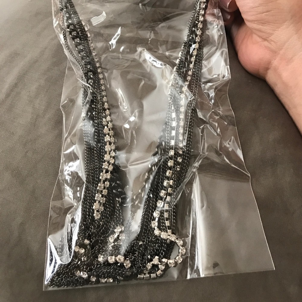 Free Press 6 Layer Choker Necklace New - Picture 3 of 4