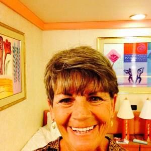 Meet your Posher, Debbie