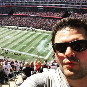 Meet your Posher, Victor