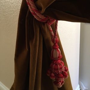 Meet your Posher, Ana