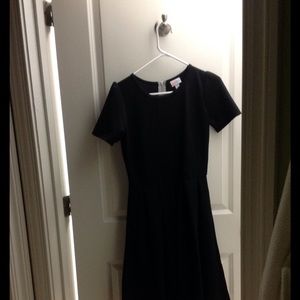 LuLa Roe Black Amelia Sz M NWOT