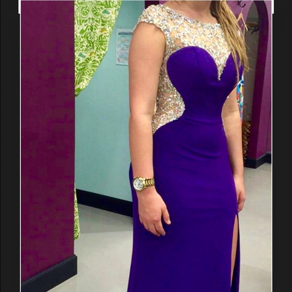 Beautiful Purple prom dress Madison James size 4