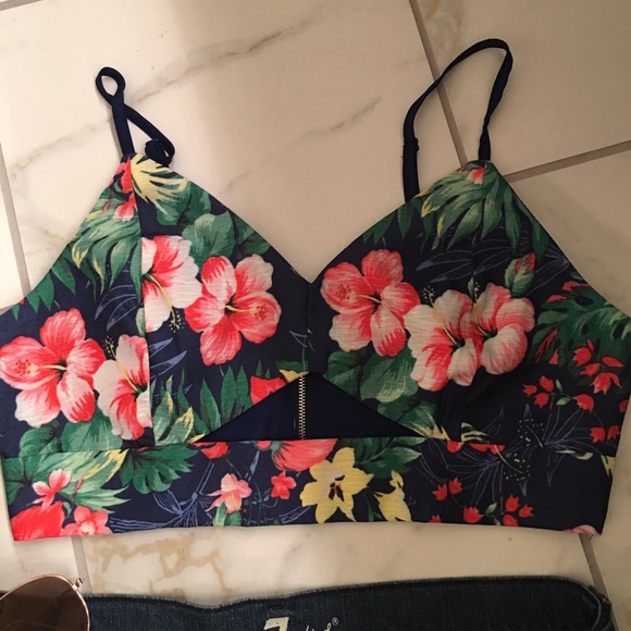 Floral crop top - Picture 3 of 5