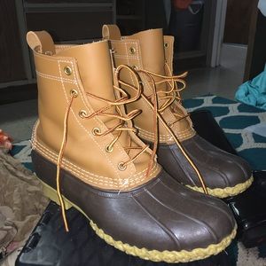 Size 9 Sperry duck boots worn ONCE