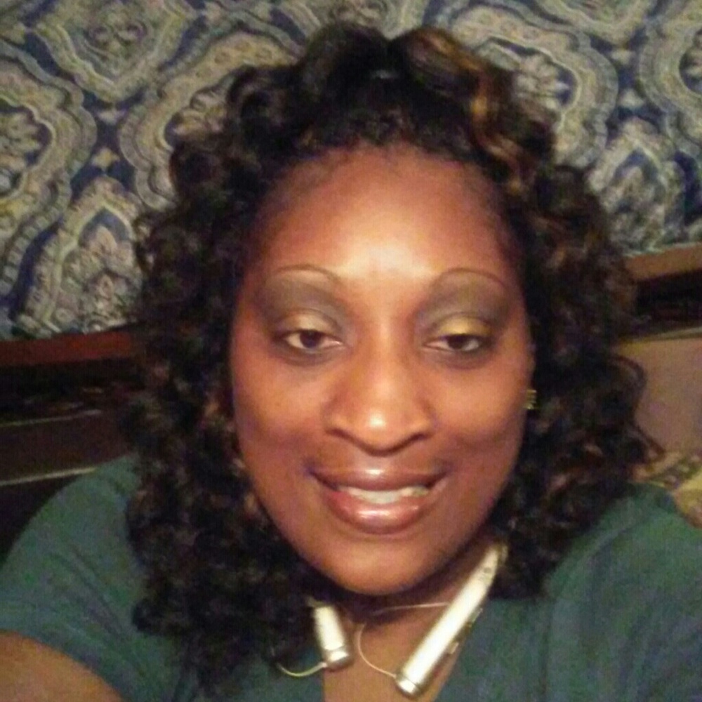 Meet your Posher, Tiffany