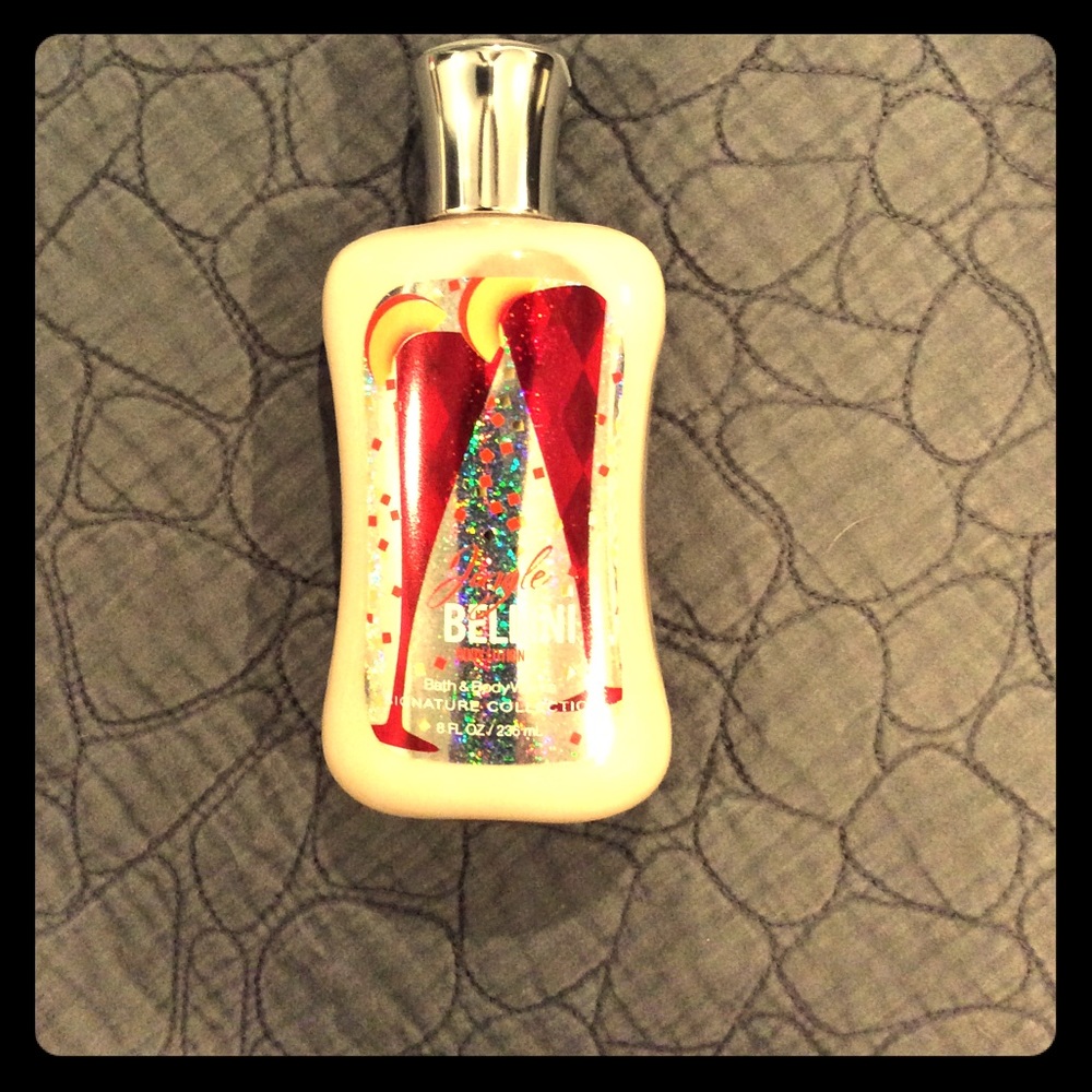 Bath & Body Works Jingle Bellini body lotion
