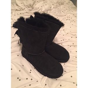 BRAND NEW Bailey Bow Uggs
