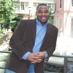 Meet your Posher, Adrian