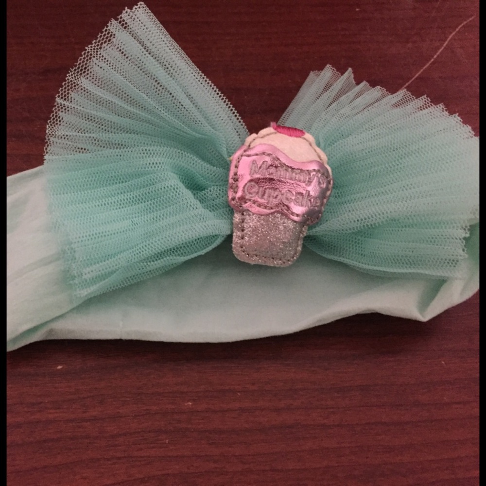 Mommy's cupcake bow