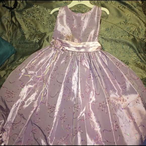 Child's fancy dress. Perfect for a special event - Picture 2 of 2