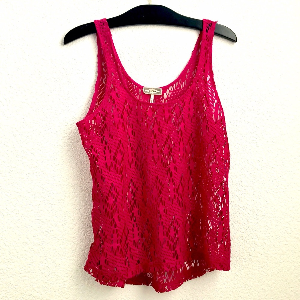 🌺Fuschia crochet top🌺
