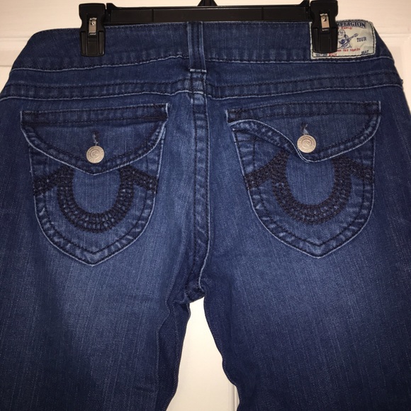 Straight leg True Religion jeans! Only worn once!! - Picture 4 of 6