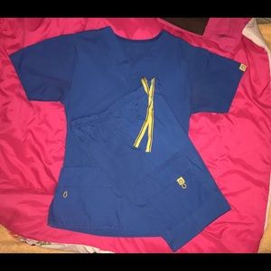 Xxs top, xxs bottom Wonder Wink Scrub set