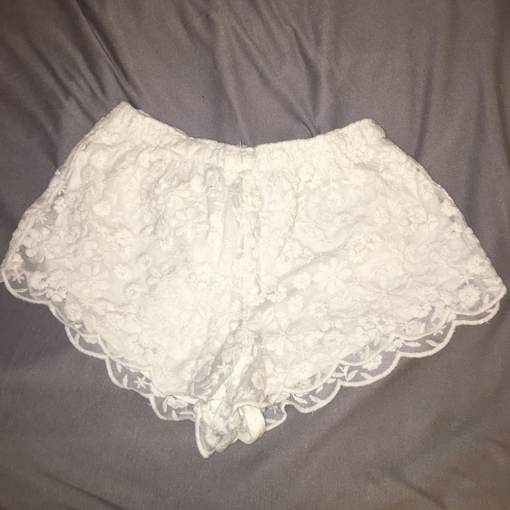 Abercrombie kids white lace shorts