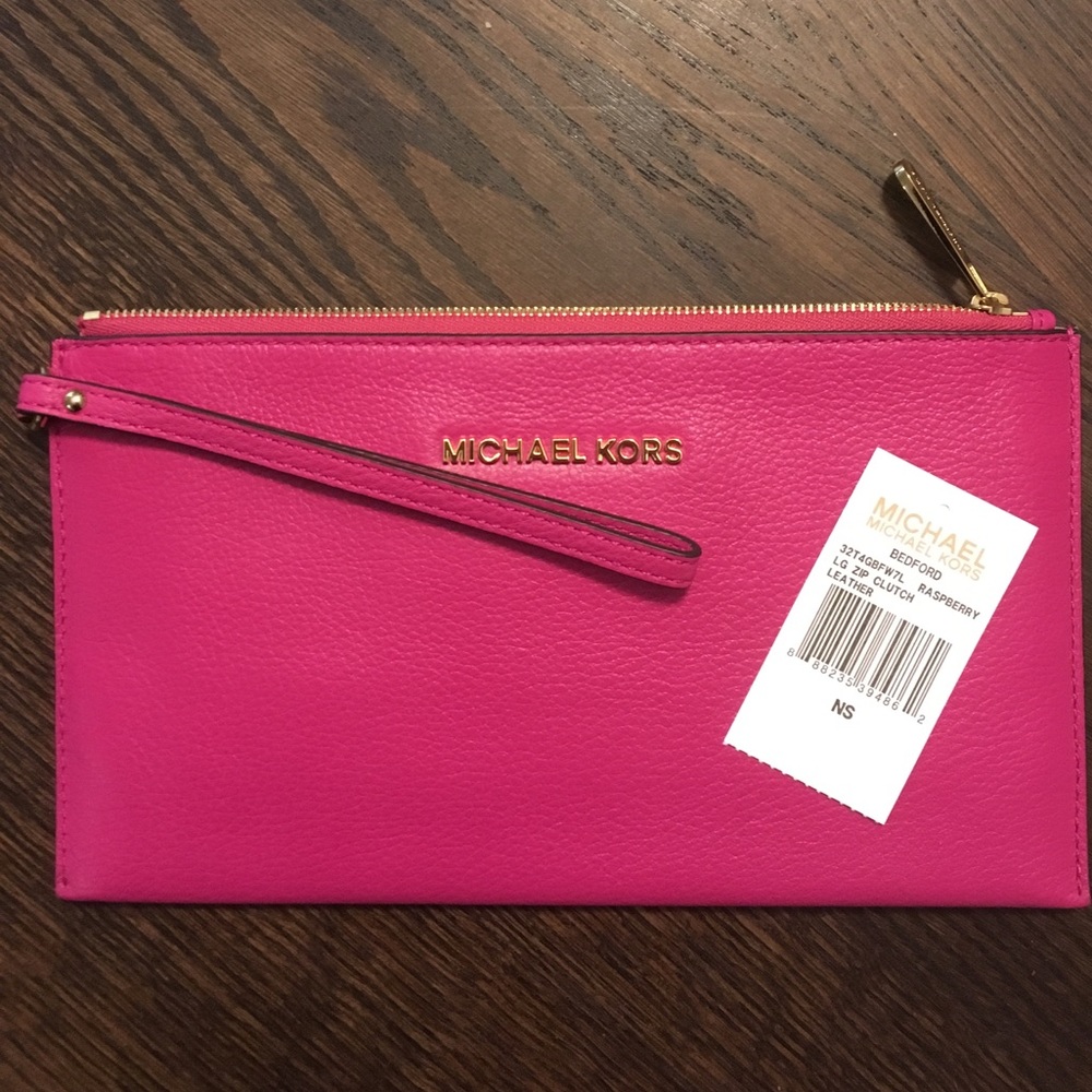 BRAND NEW LARGE Michael Kors Clutch/ Wristlet
