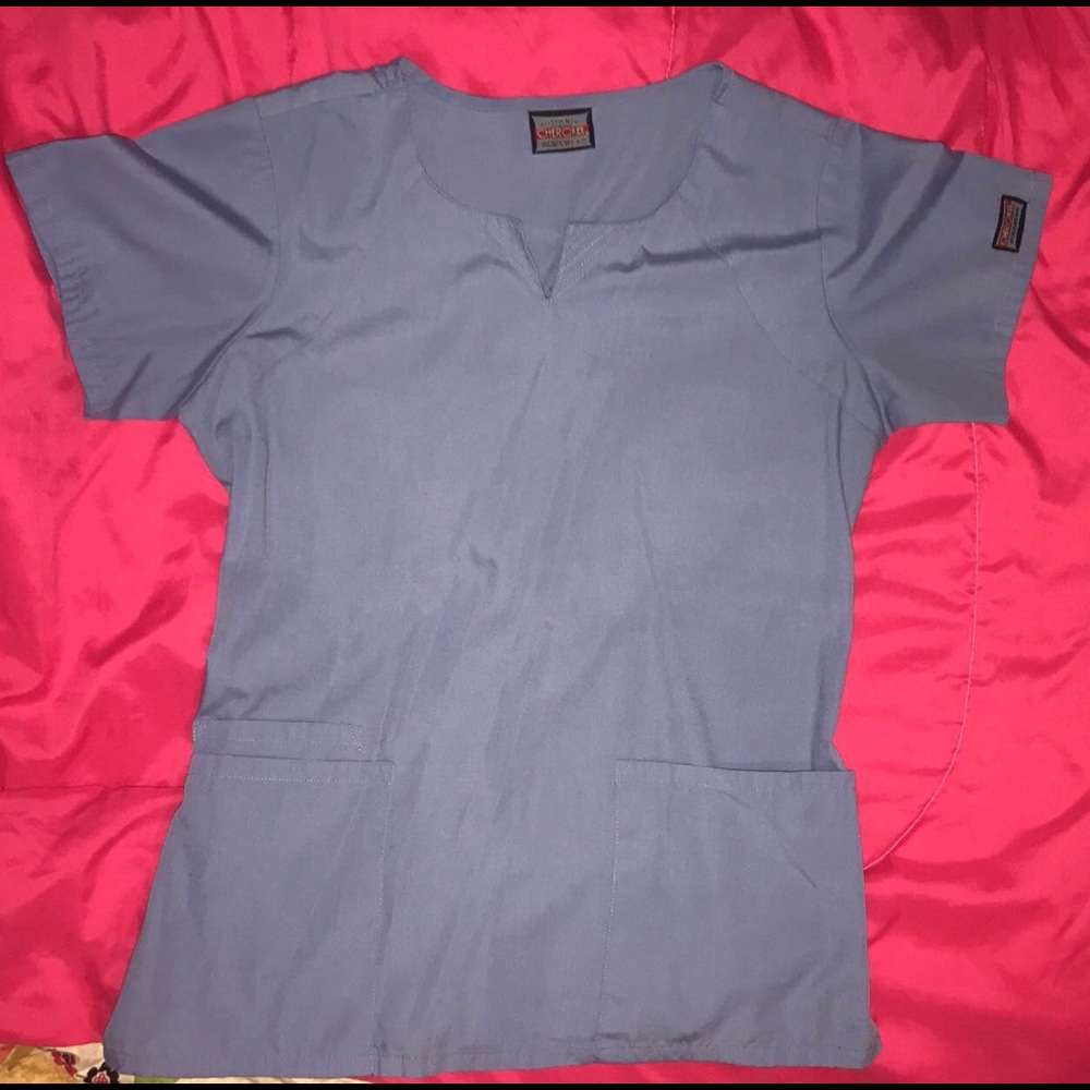 Small Cherokee scrub top